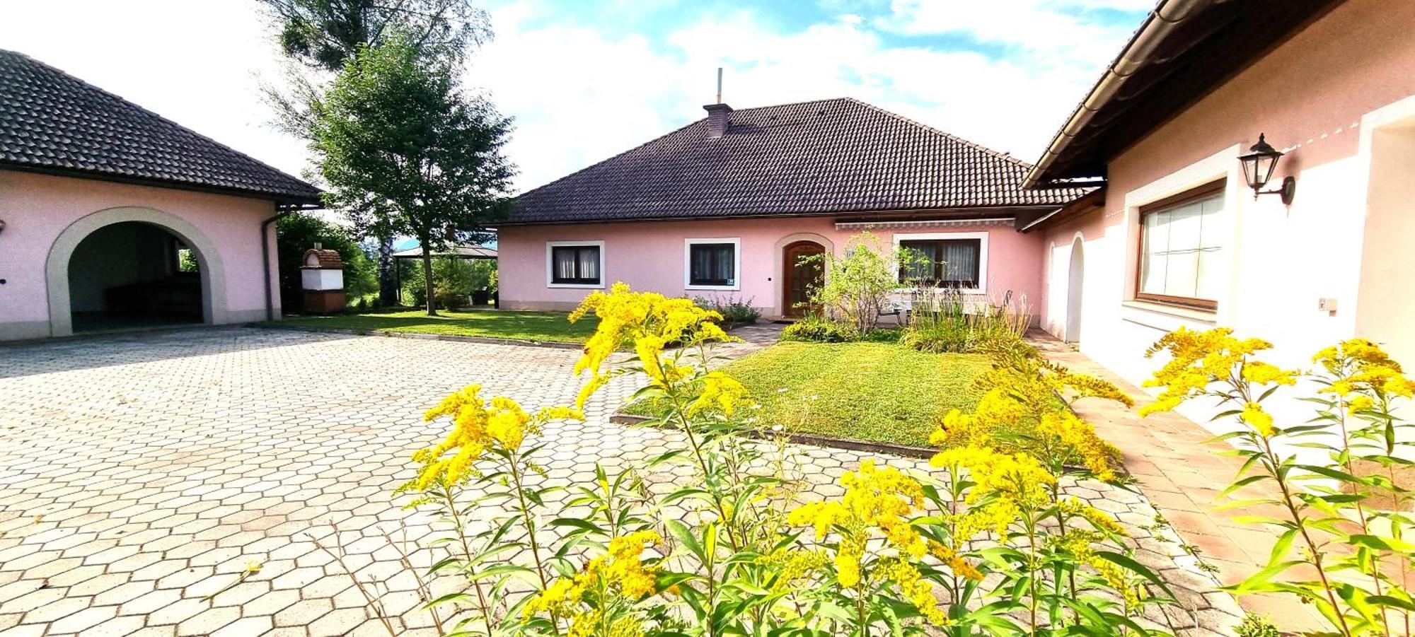 Bungalow & Apartments "Am Deber" Velden - Augsdorf Velden am Wörthersee Exterior foto
